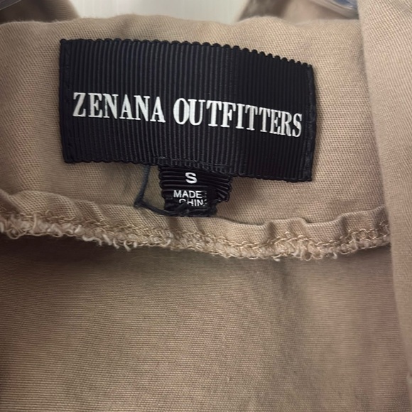 Tan Utility Vest - Picture 3 of 3